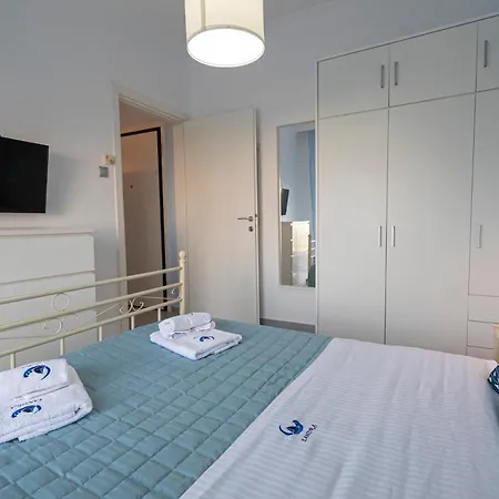 Apartment Sandra Seafront By Rentalspro Services - Nea Moudania