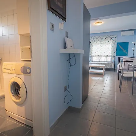 Sandra Seafront By Rentalspro Services - Apartment