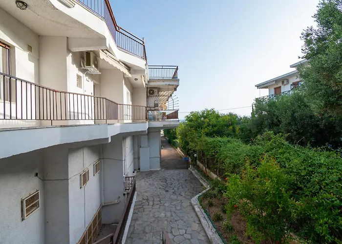 Sandra Seafront By Rentalspro Services - Nea Moudania